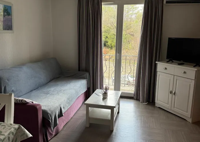 Apartment Cote Provence 1 *