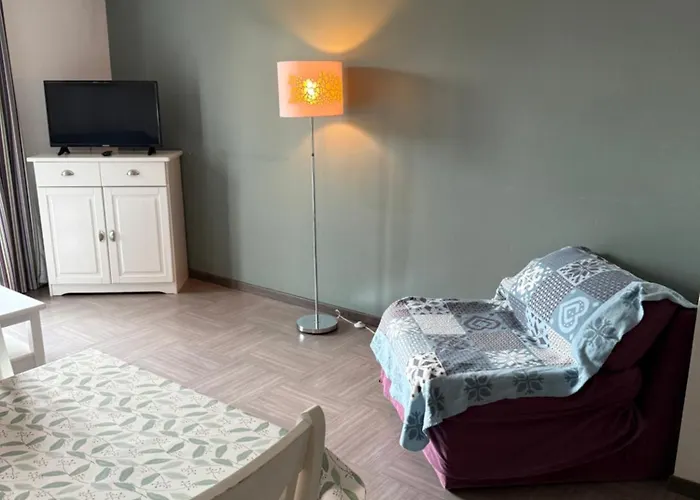 Apartment Cote Provence 1 *